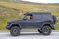 2022_mercedes_g_class_4x4_squared_stalked_in_california_traffic_08