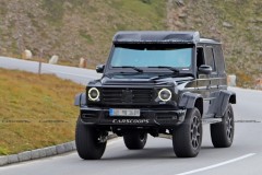 2022_mercedes_g_class_4x4_squared_stalked_in_california_traffic_12
