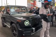 antonio_brown_rides_in_a_custom_mercedes_g_wagen_cabrio_in_nyc_just_like_diddy