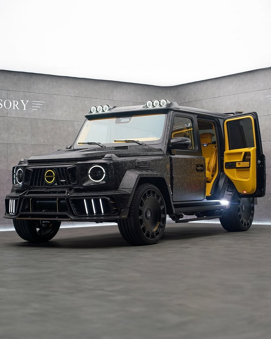 new_mansory_gronos_grande_entree_is_a_g_wagen_with_rear_suicide_doors_06