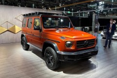 mercedes_g_class_professional_line_adds_08