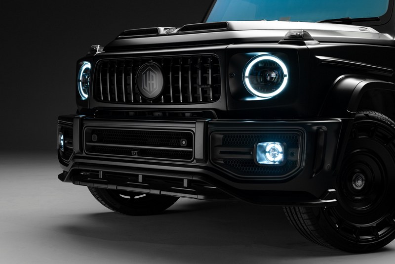 urban_automotive_widetrack_a_carbon_clad_makeover_for_the_mercedes_g_wagon_12