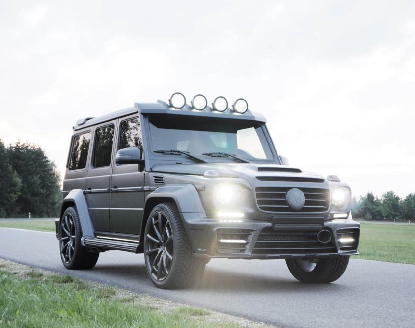 Mansory Carbon Fiber Roof Panel With 4 Position Lights For G-Class