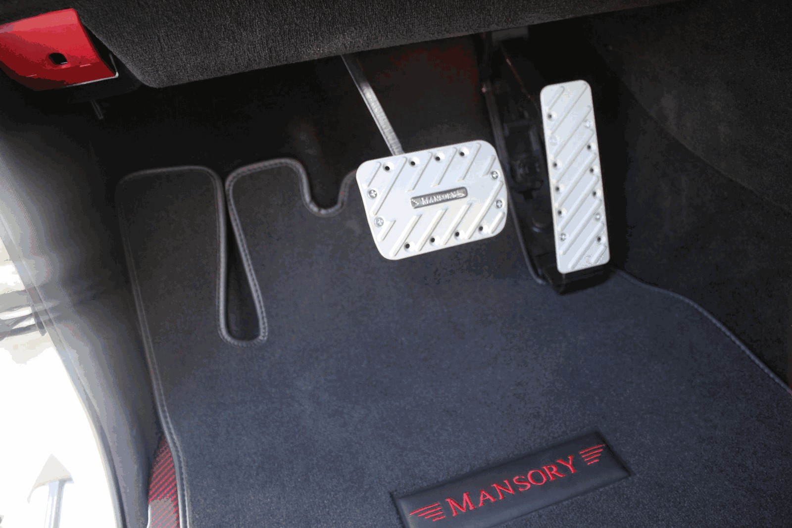 Педали гелика. W222 AMG Pedal Original. Накладки на педали Mansory. Mercedes w222 педали. Mercedes 222 педали.