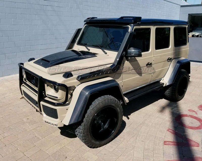 4x4-style Front Roof Spoiler with LEDs for Mercedes G-class