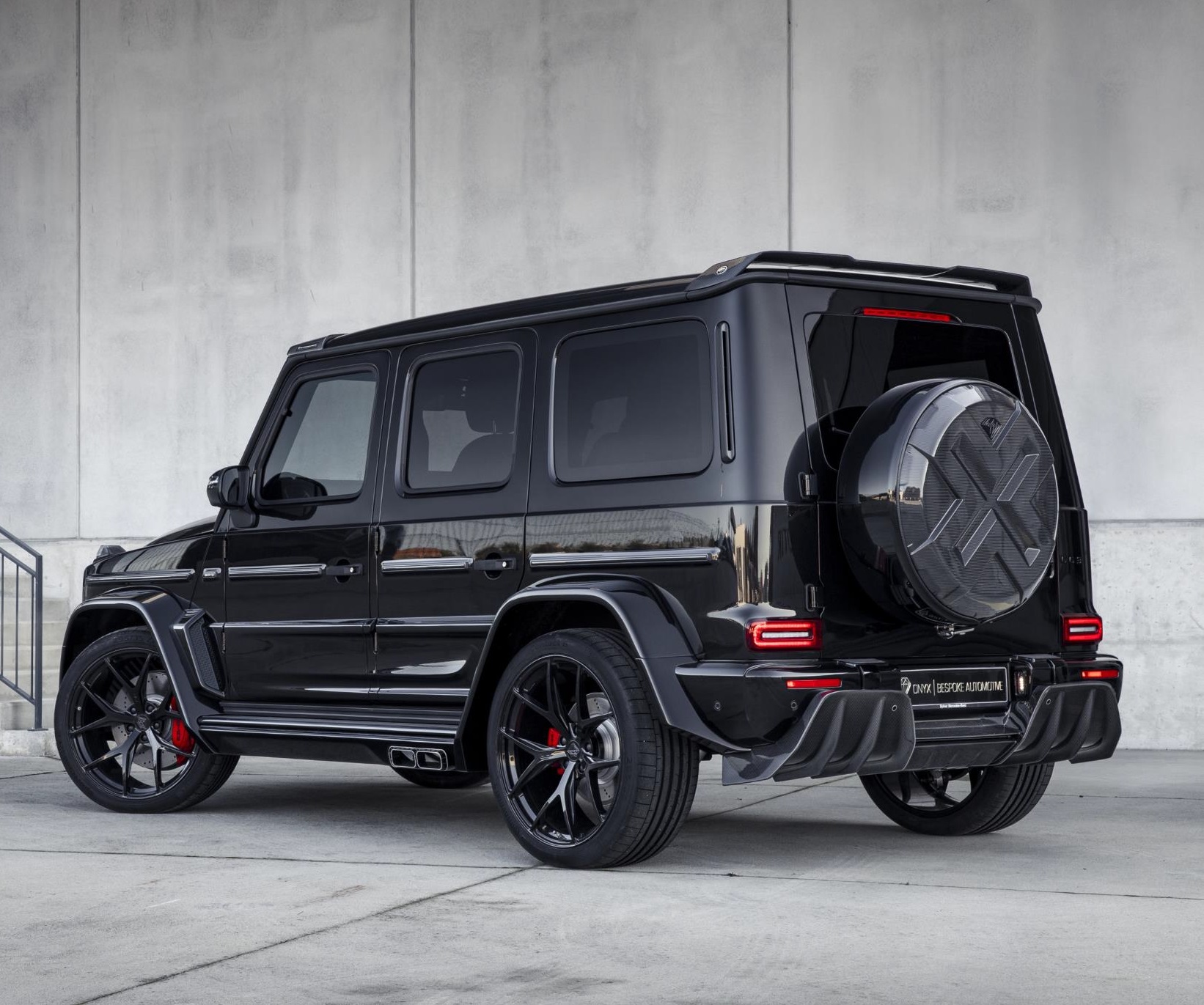 ONYX Bespoke Milled Side Exhaust Tips for 2023 on Mercedes 4x4 Squared